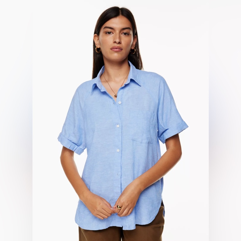Aritzia shirt BRAND NEW